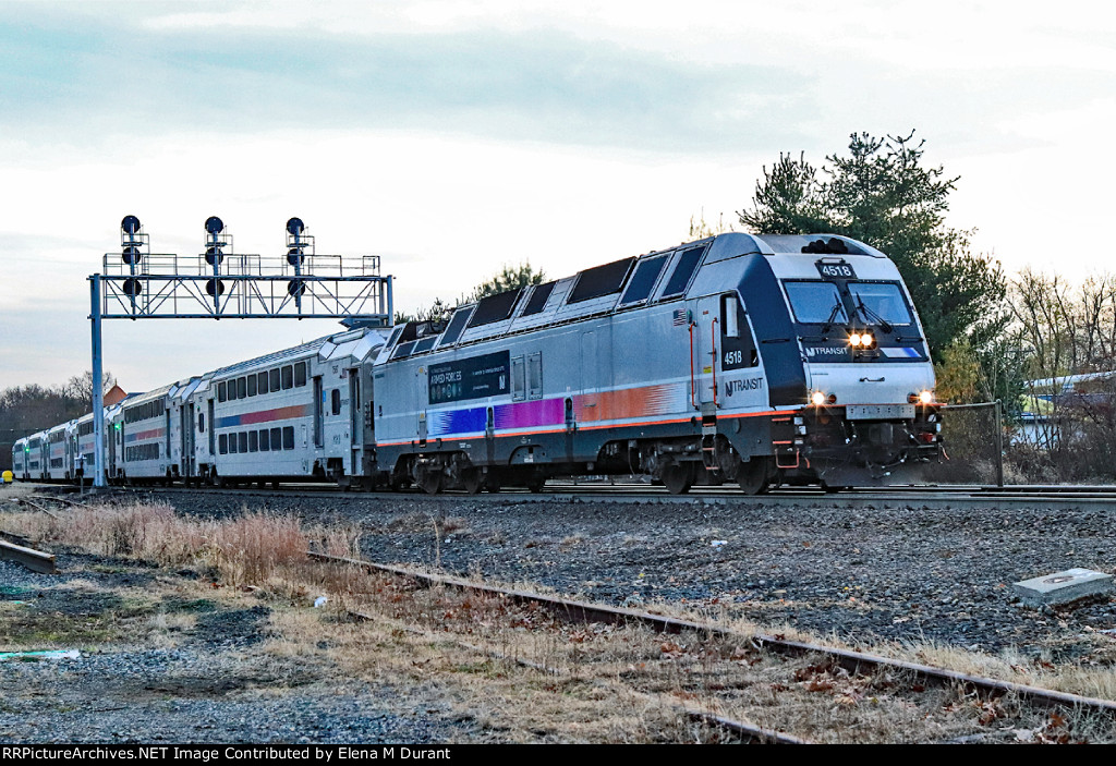 NJT 4518 on train 1161